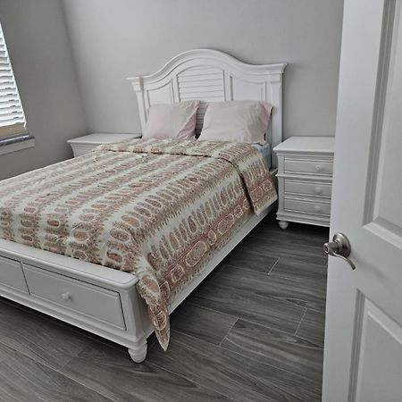 Newly Built Villa Ballerina With Heated Pool And Incredible View Into Beautiful Arrowheadcanal Cape Coral Extérieur photo