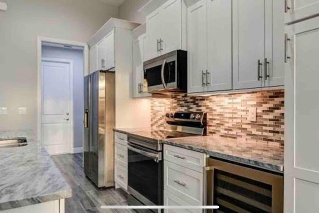 Newly Built Villa Ballerina With Heated Pool And Incredible View Into Beautiful Arrowheadcanal Cape Coral Extérieur photo