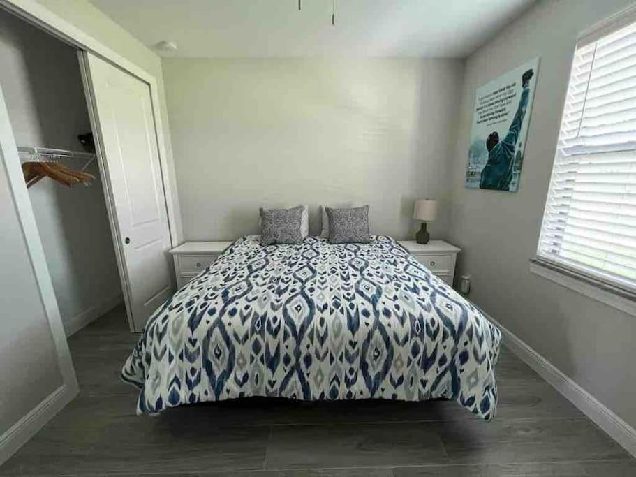 Newly Built Villa Ballerina With Heated Pool And Incredible View Into Beautiful Arrowheadcanal Cape Coral Extérieur photo