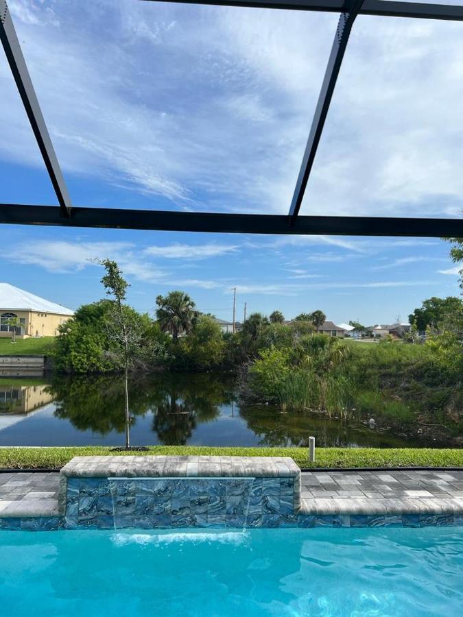 Newly Built Villa Ballerina With Heated Pool And Incredible View Into Beautiful Arrowheadcanal Cape Coral Extérieur photo